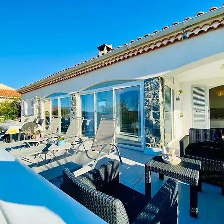 Montalbo Vue Avec Grande Terrasse&plage à Proximité - Idéale Famille Et Groupe De 2 à 10 Personnes Villa