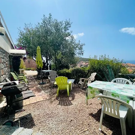 Montalbo Vue Avec Grande Terrasse&plage à Proximité - Idéale Famille Et Groupe De 2 à 10 Personnes Villa