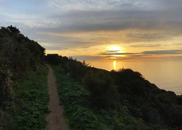 Montalbo Vue Avec Grande Terrasse & A Proximite - Ideale Famille Et Groupe De 2 A 10 Personnes Каржез