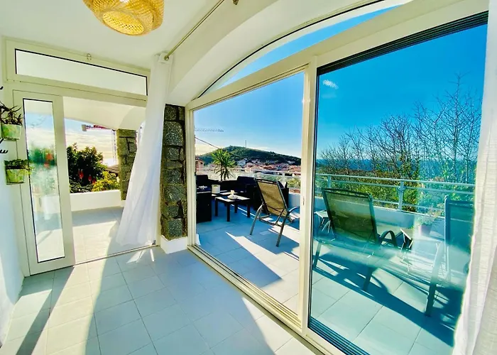 Montalbo Vue Avec Grande Terrasse & A Proximite - Ideale Famille Et Groupe De 2 A 10 Personnes *