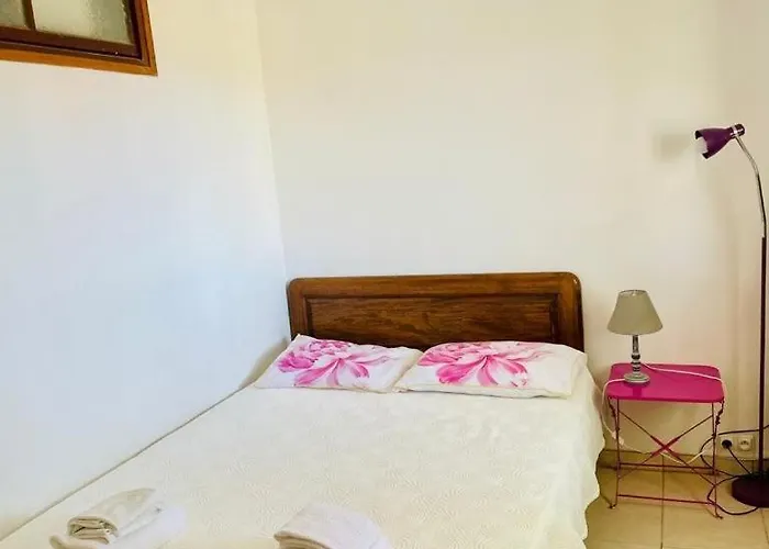 Montalbo Vue Avec Grande Terrasse & A Proximite - Ideale Famille Et Groupe De 2 A 10 Personnes Вилла Каржез