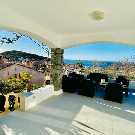 Montalbo Vue Avec Grande Terrasse & A Proximite - Ideale Famille Et Groupe De 2 A 10 Personnes Cargese