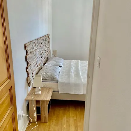 Villa Montalbo Vue Avec Grande Terrasse & A Proximite - Ideale Famille Et Groupe De 2 A 10 Personnes