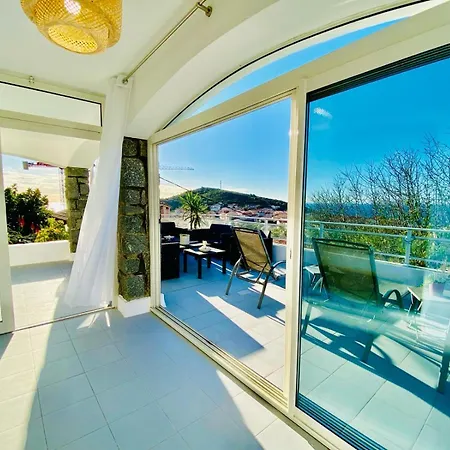 Montalbo Vue Avec Grande Terrasse & A Proximite - Ideale Famille Et Groupe De 2 A 10 Personnes *