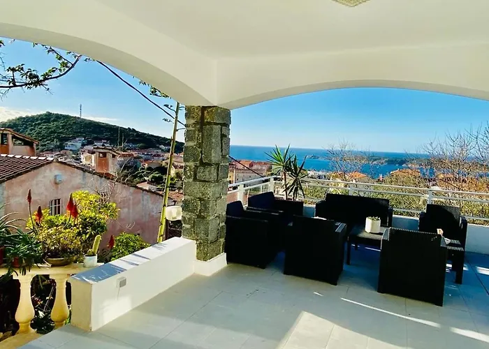Montalbo Vue Avec Grande Terrasse & A Proximite - Ideale Famille Et Groupe De 2 A 10 Personnes Cargèse