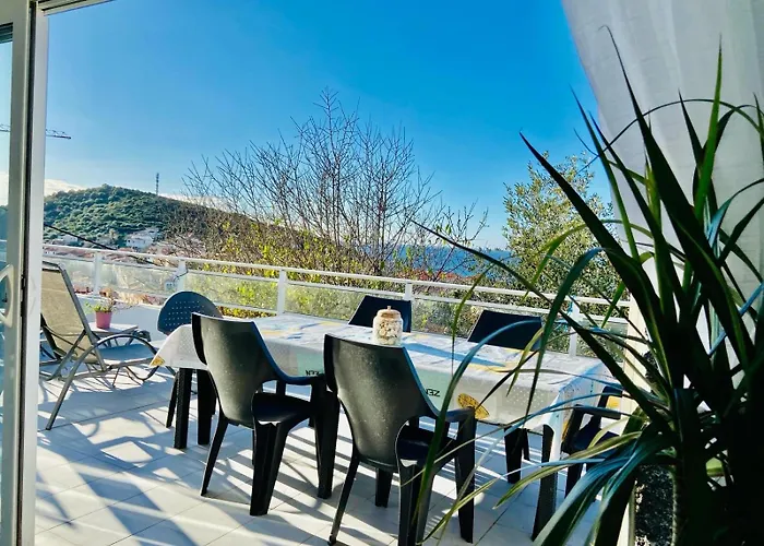 Montalbo Vue Avec Grande Terrasse & A Proximite - Ideale Famille Et Groupe De 2 A 10 Personnes * Cargèse